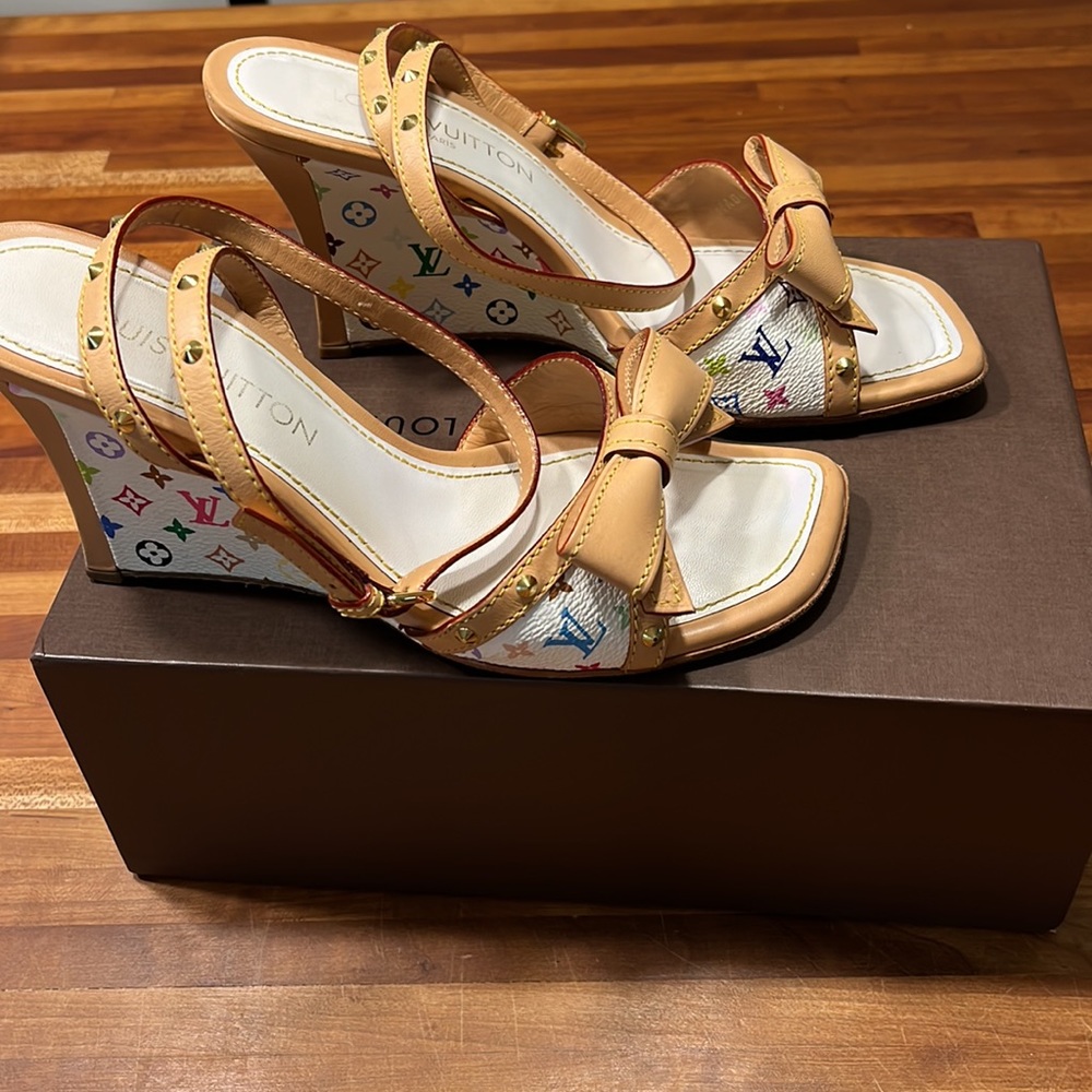 Louis Vuitton Multicolored leather strappy stud sandals -size 38.5